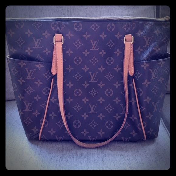 louis vuitton shoulder purse